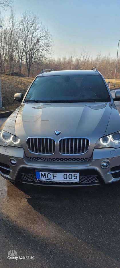 BMW X5, 3.0 l., mpv / minivan