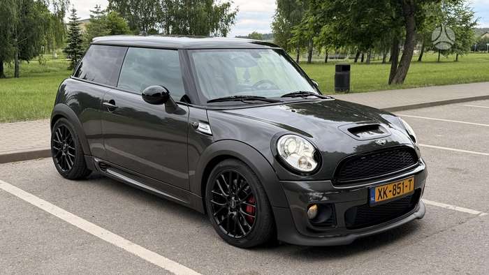 Mini Cooper JCW, 1.6 l., hatchback