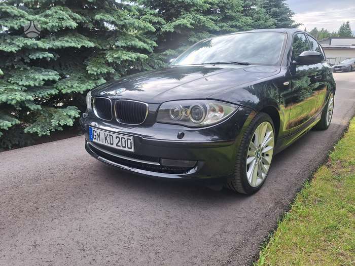 BMW 118, 2.0 l., hatchback