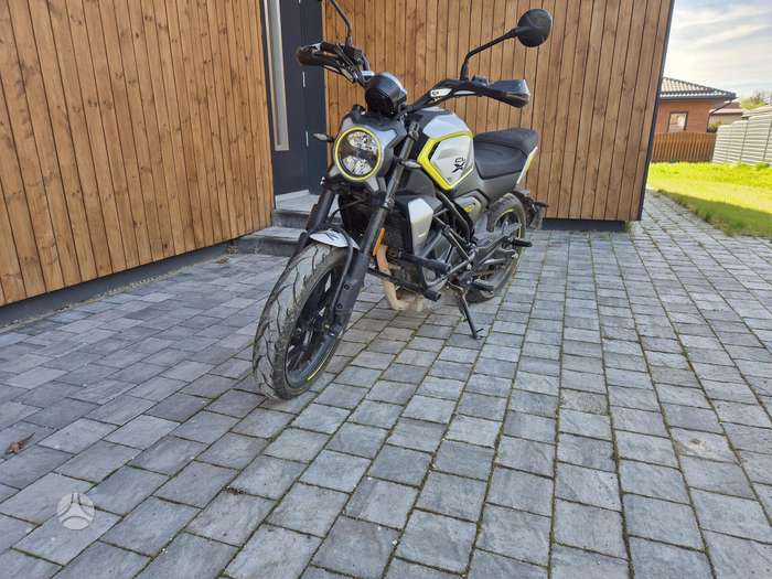 CFMOTO 300CL-X 300cc, street / classic