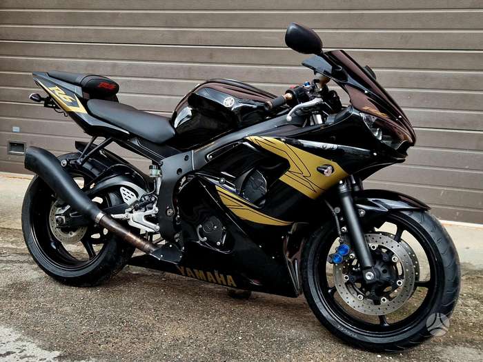 Yamaha R6 600cc, superbikes
