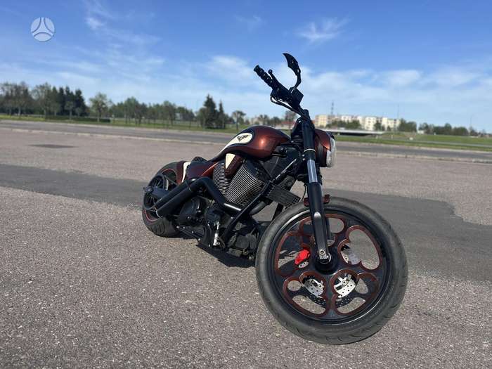 Victory Jackpot 1634cc, choppers