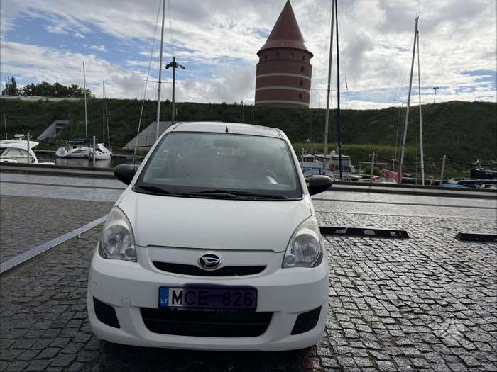 Daihatsu Cuore, 1.0 l., hatchback