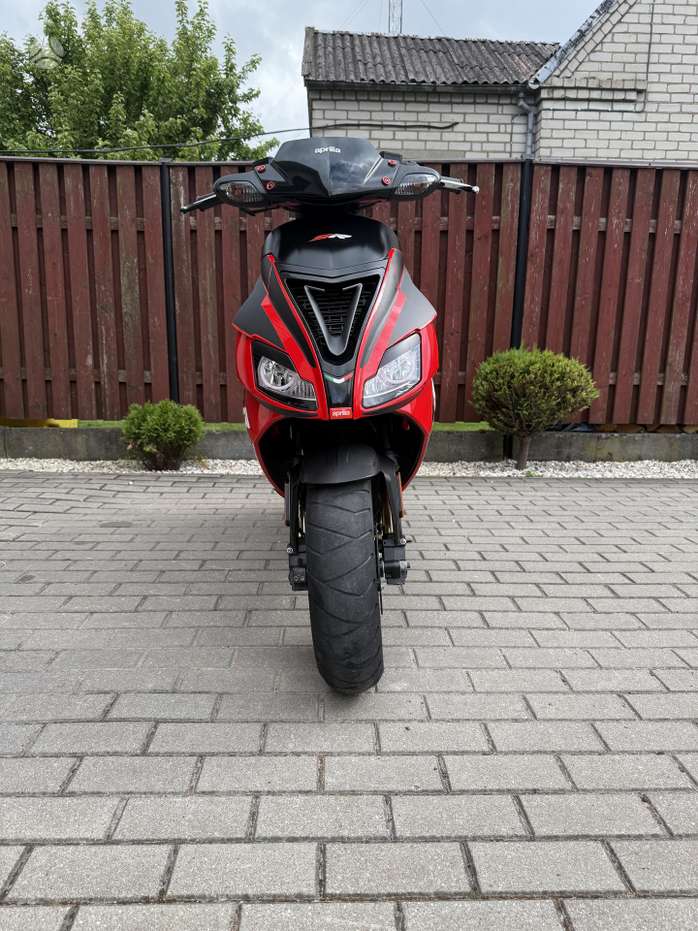 Aprilia SR, scooters / mopeds