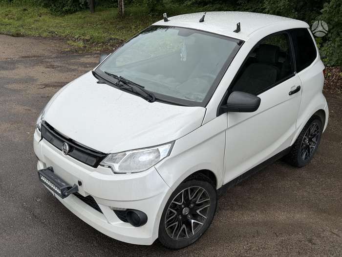 Aixam City, hatchback