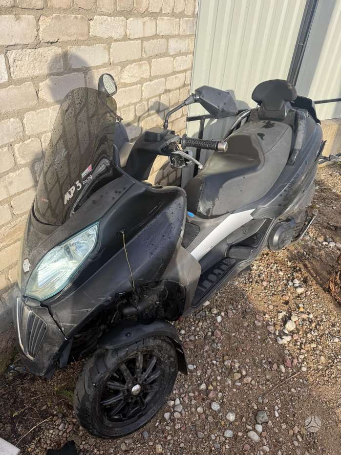 Piaggio MP3 400cc, мотороллеры / мопеды