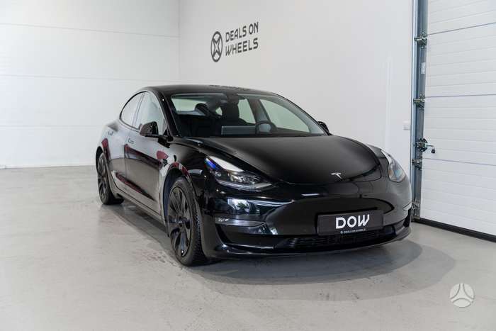 Tesla Model 3, 81 kWh, hatchback