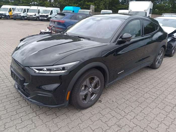 Ford Mustang Mach-E, off-road / crossover