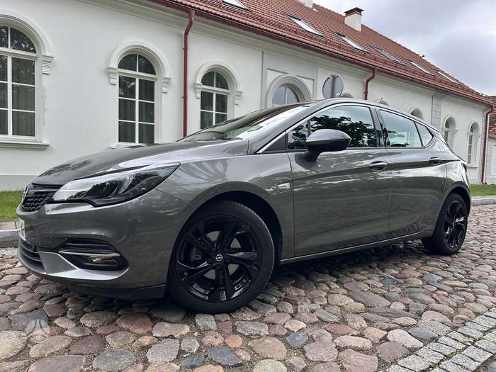 Opel Astra, 1.2 l., hatchback