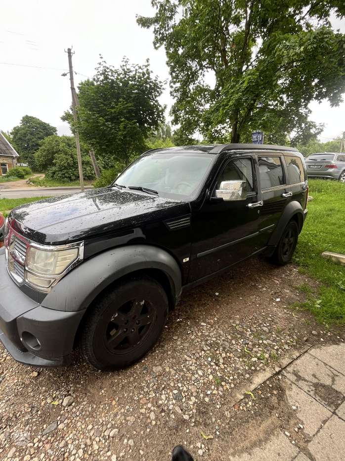 Dodge Nitro, 2.8 l., off-road / crossover