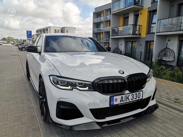 BMW 330, 2.0 l., Седан