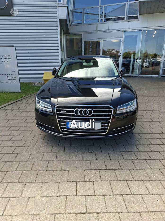 Audi A8, 3.0 l., Седан