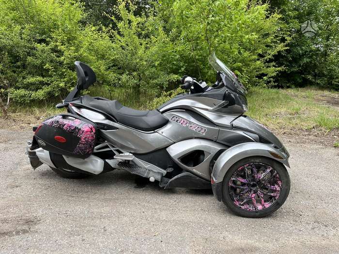Can-Am Spyder 1000cc, трициклы