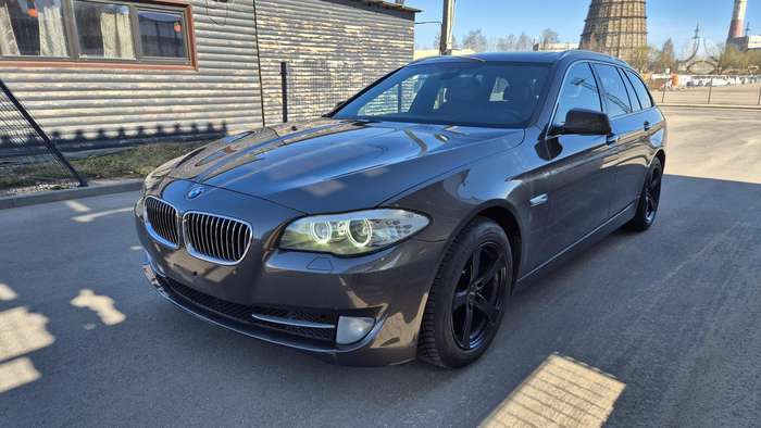BMW 520, 2.0 l., wagon