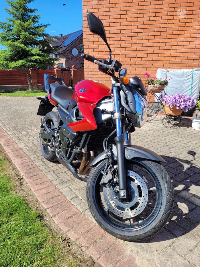 Yamaha XJ 600cc, street / classic