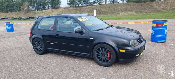 Volkswagen Golf, 1.8 l., hatchback