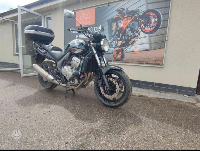 Honda CBF 600cc, street / classic