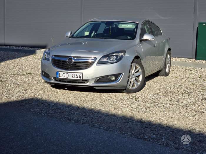 Opel Insignia, 2.0 l., Седан