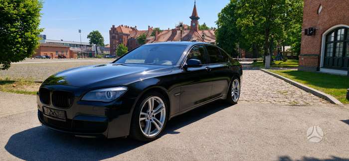 BMW 740, 3.0 l., Седан