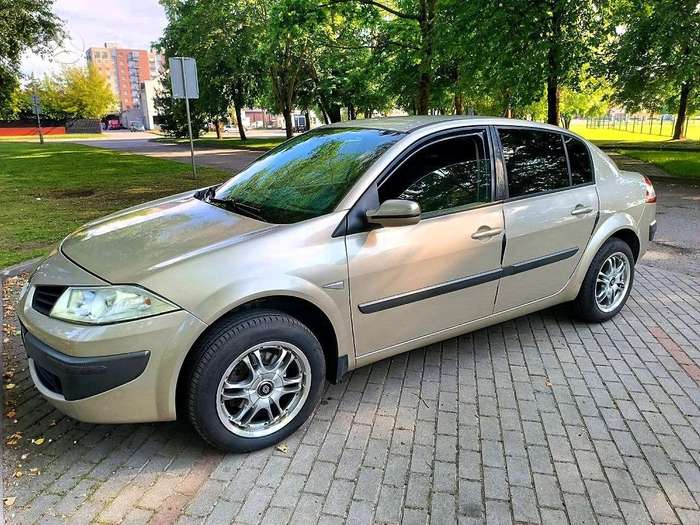 Renault Megane, 2.0 l., Седан