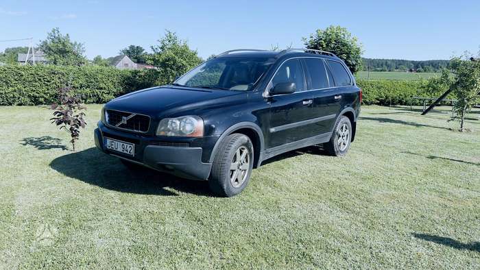 Volvo XC90, 2.4 l., off-road / crossover