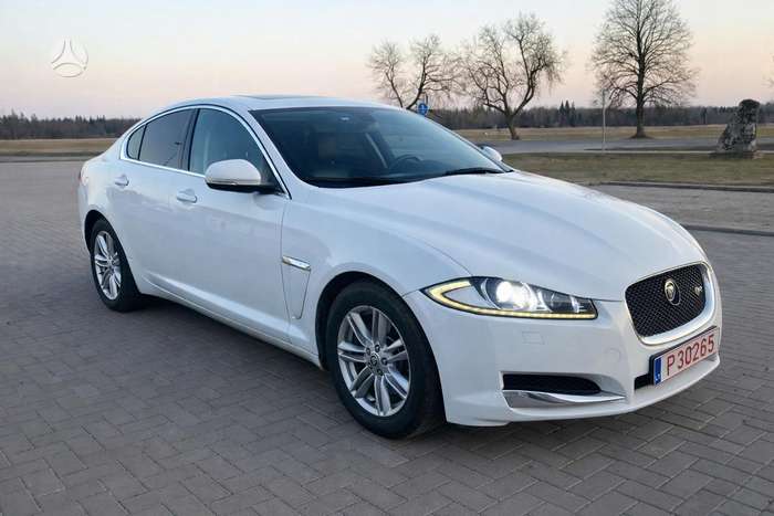 Jaguar XF, 2.2 l., Седан