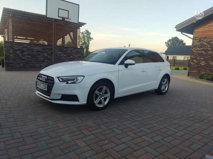 Audi A3, 1.6 l., hatchback