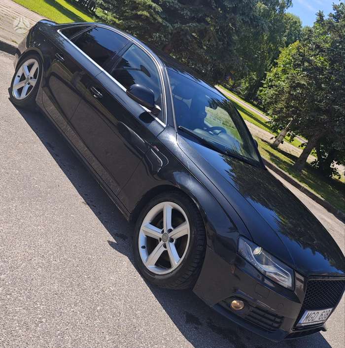 Audi A4, 2.0 l., sedanas