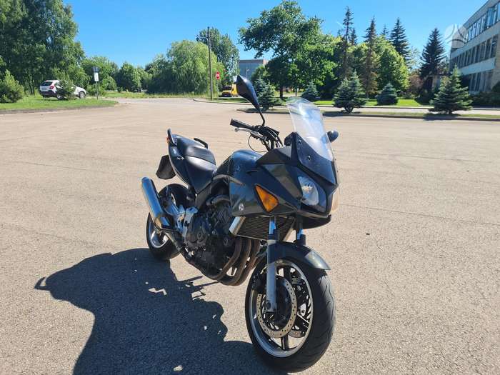 Honda CBF 600cc, street / classic