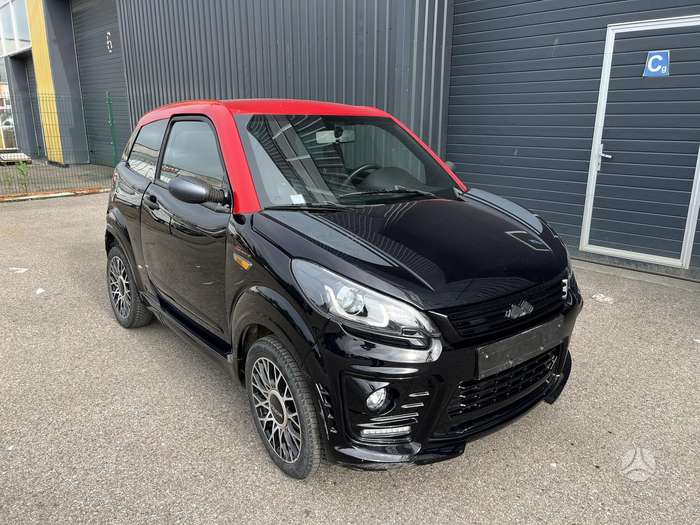 Ligier JS50, 0.5 l., hatchback