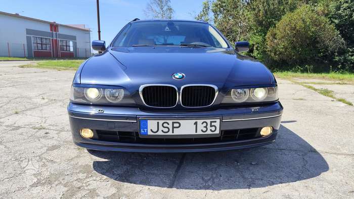 BMW 525, 2.5 l., Универсал