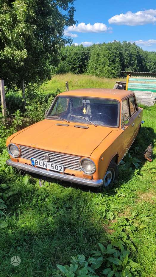 Lada -kita-, Седан
