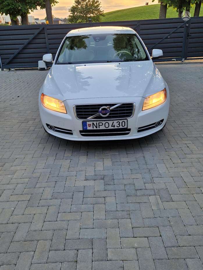 Volvo S80, 3.2 l., Седан
