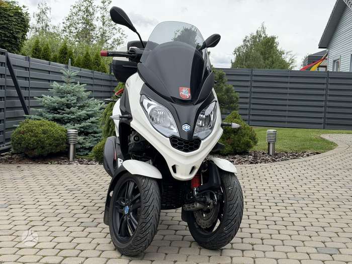 Piaggio MP3 300cc, трициклы