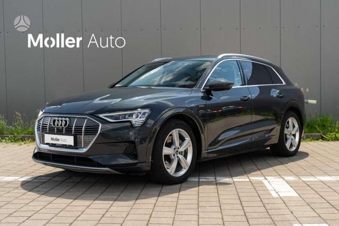 Audi e-tron, off-road / crossover