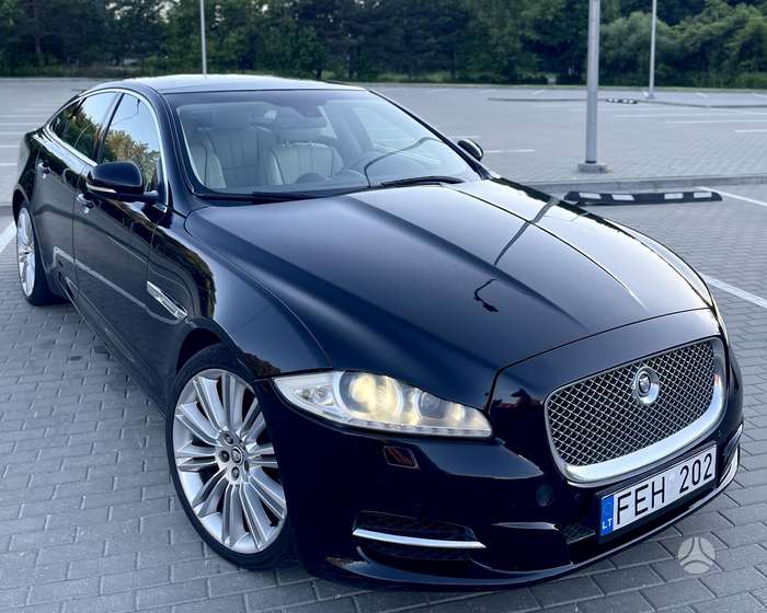 Jaguar XJ, 3.0 l., Седан