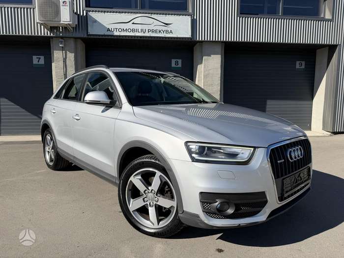 Audi Q3, 2.0 l., off-road / crossover