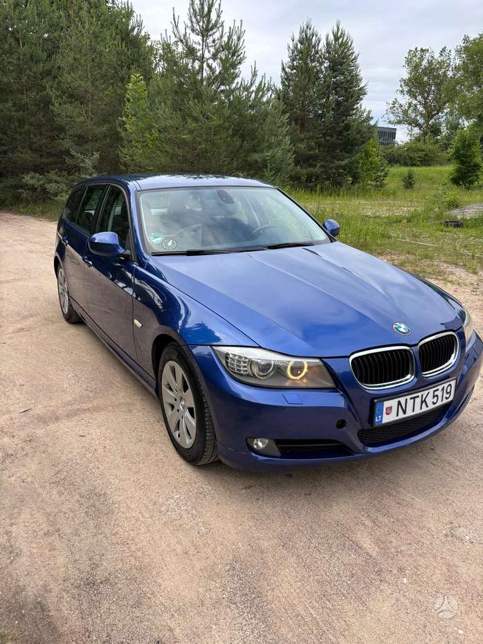BMW 318, 2.0 l., universalas