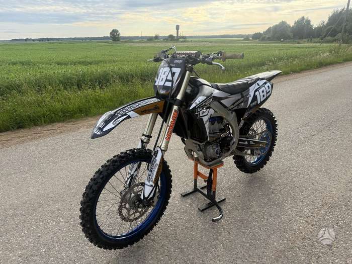 Yamaha YZF 250cc, motocross