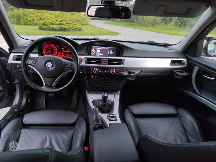 BMW 318, 2.0 l., Универсал