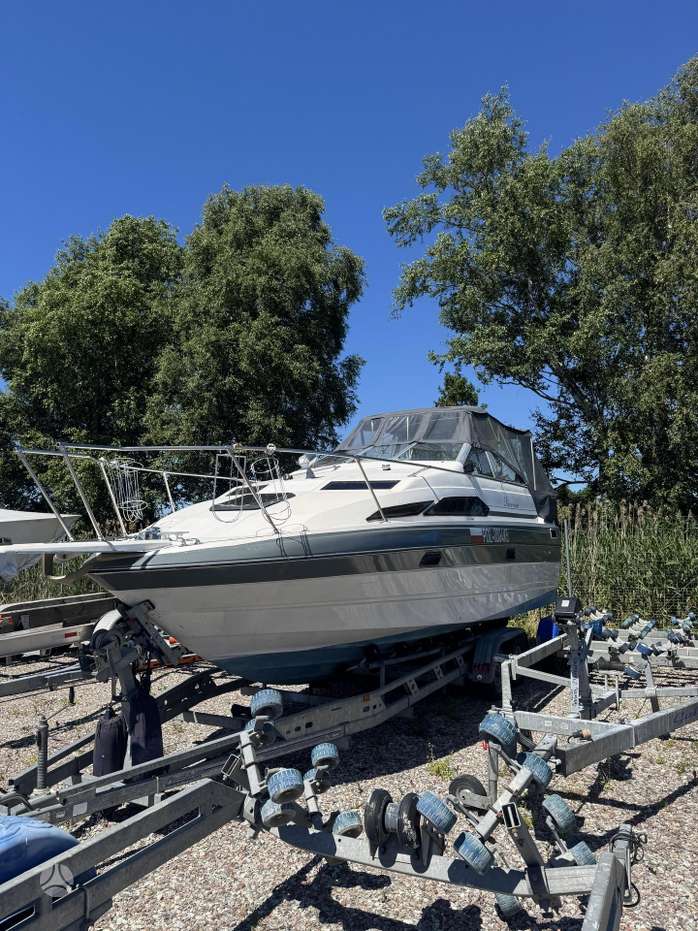 BAYLINER CIERRA 2450, yachts / cruisers