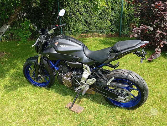 Yamaha MT 07 689cc, street / classic