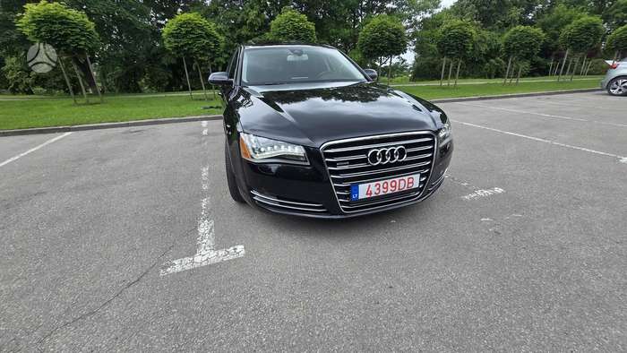 Audi A8, 3.0 l., Седан
