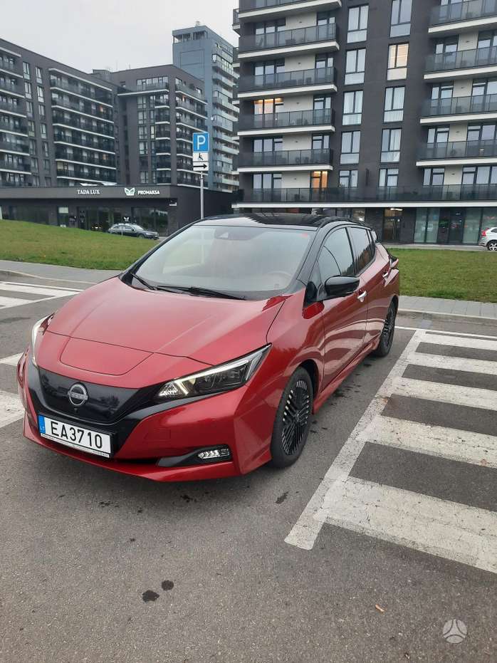 Nissan Leaf, 40 kWh, hatchback