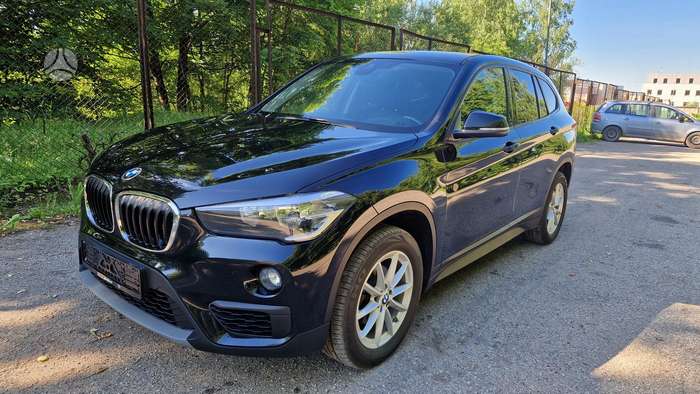 BMW X1, 1.5 l., Минивэн