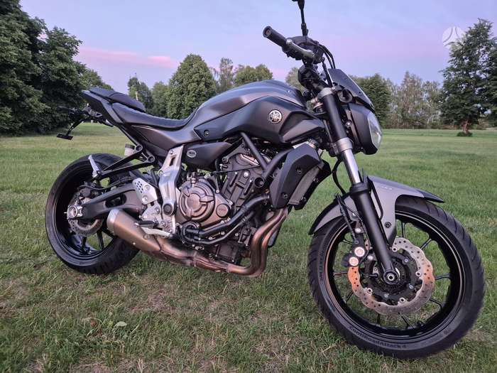Yamaha MT 07 700cc, street / classic