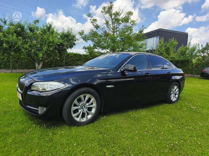 BMW 520, 2.0 l., Седан