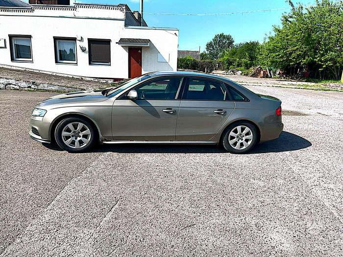 Audi A4, 2.0 l., sedanas