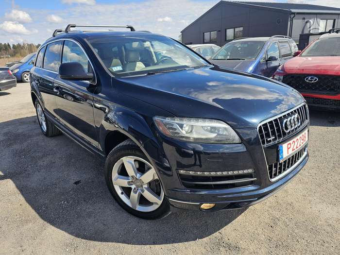Audi Q7, 3.0 l., off-road / crossover