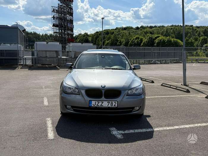 BMW 525, 3.0 l., Седан